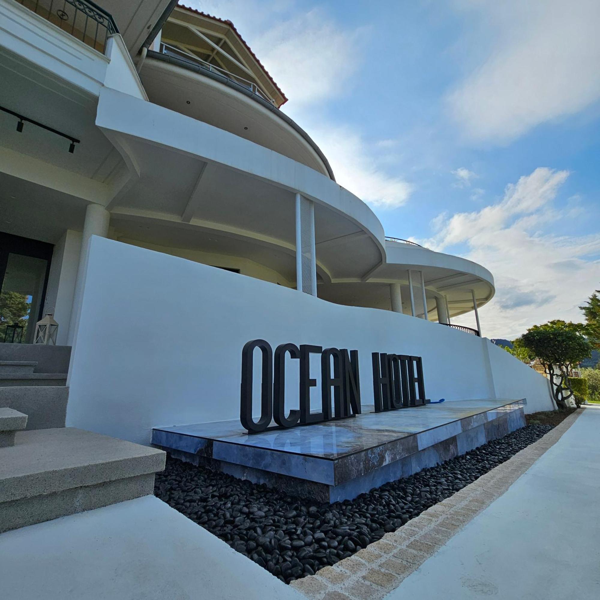 Ocean Beach Hotel スカラ・ポタミアス エクステリア 写真